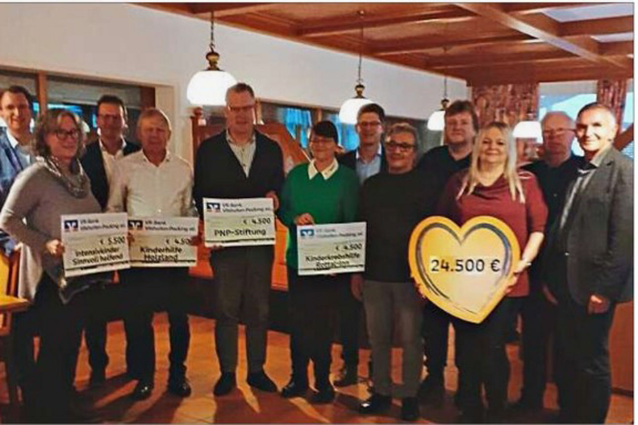 Initiatoren mit den Spendenempfängern