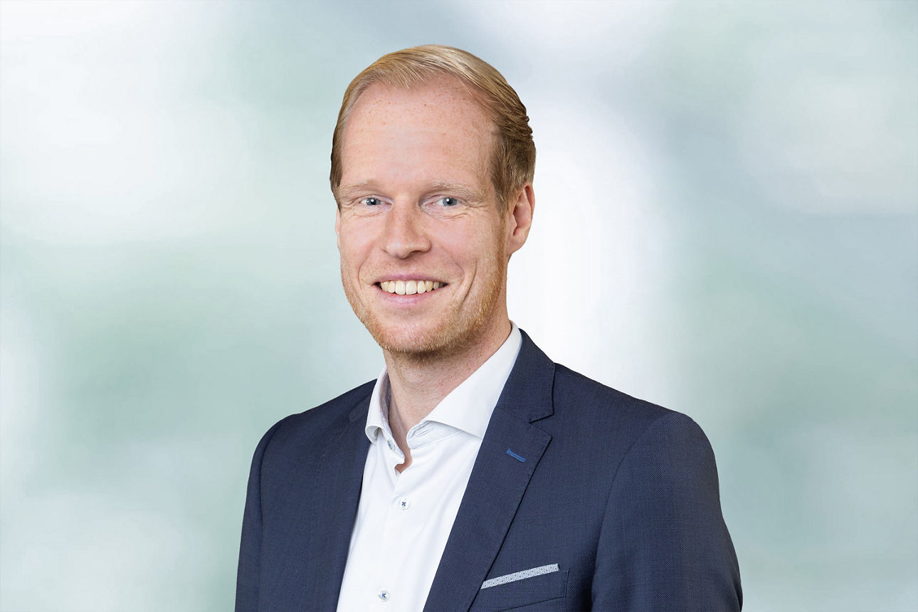 Portraitaufnahme unseres Kollegen Eike Bikker