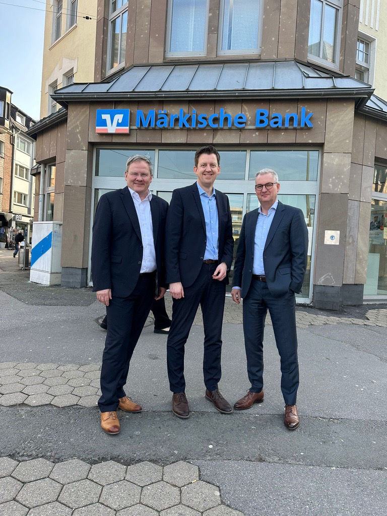 A. Hahn, A. Deimel und A. Merz  