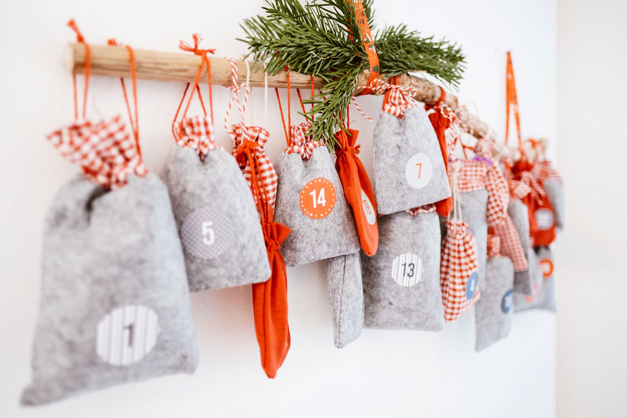Das Bild zeigt einen Adventskalender.
