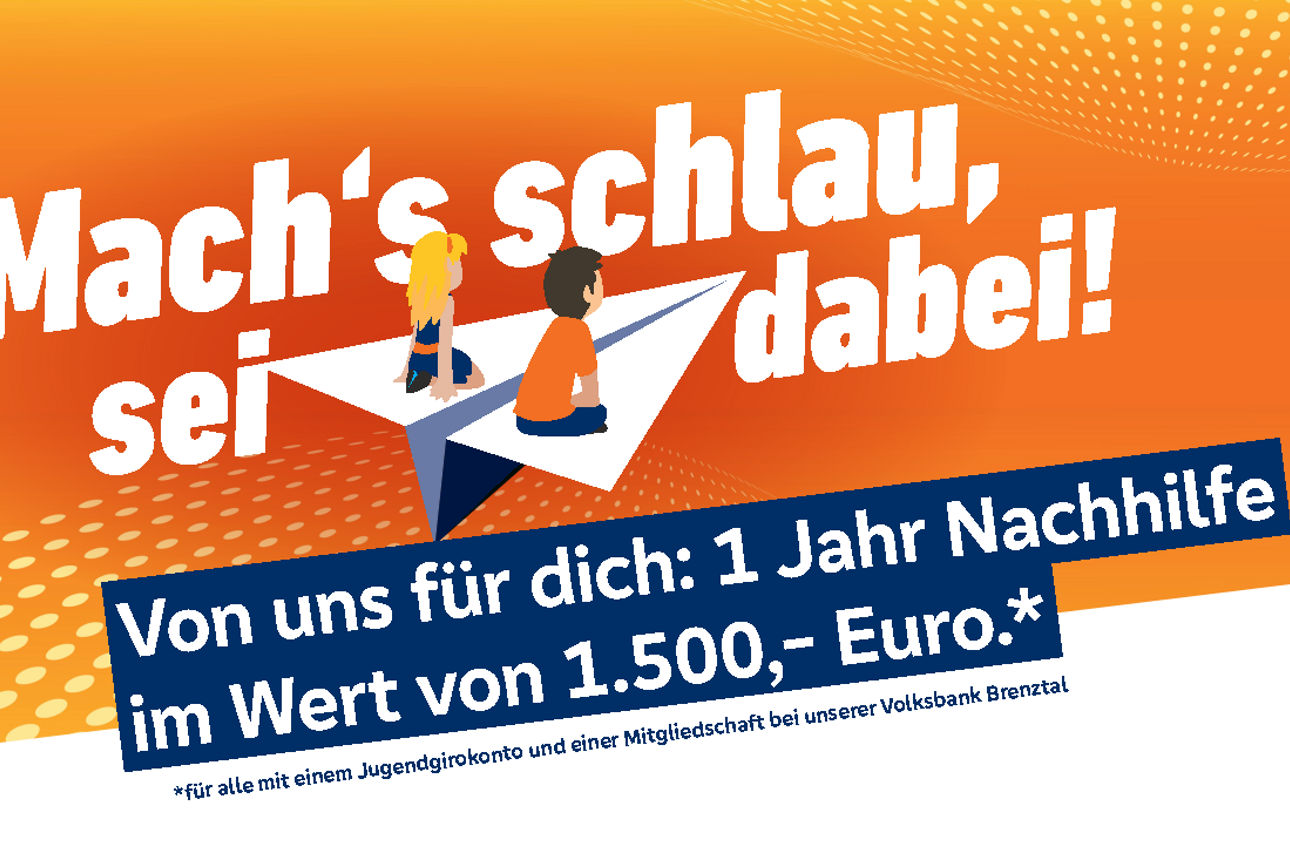 Zwei Kinder sitzen auf einem Papierflieger.