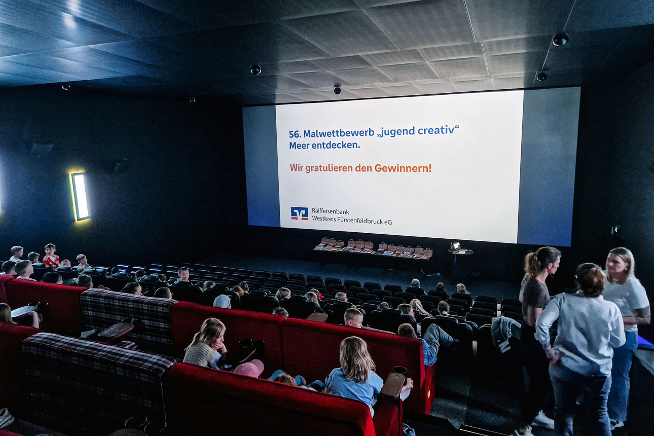 Preisverleihung des Malwettbewerbs im Penzinger Kino