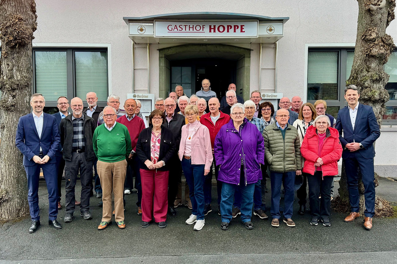 Gruppenbild Mitgliederehrung Warstein
