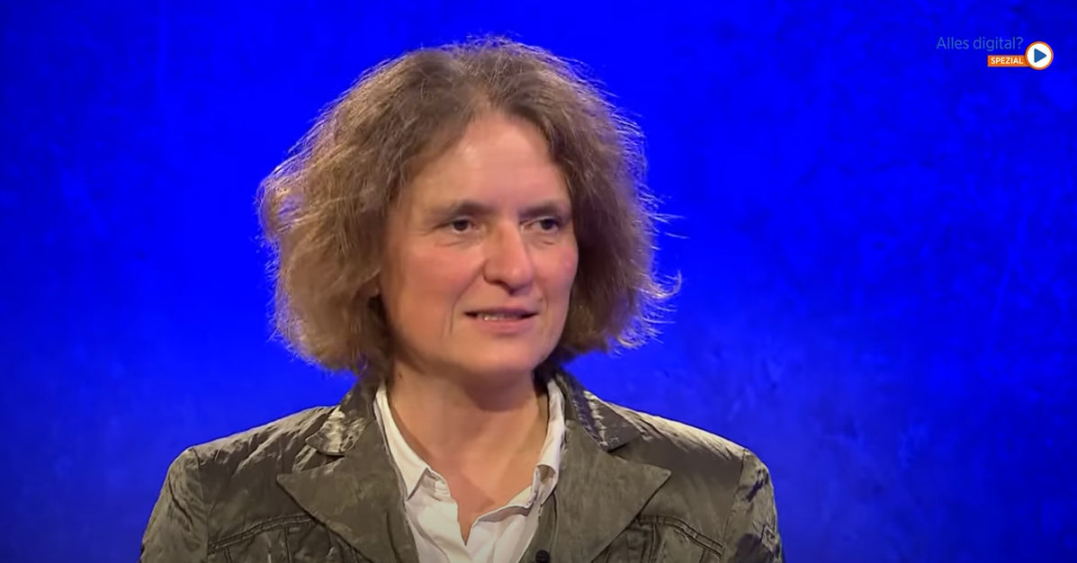 Birgit Janetzky während ihres Vortrages.