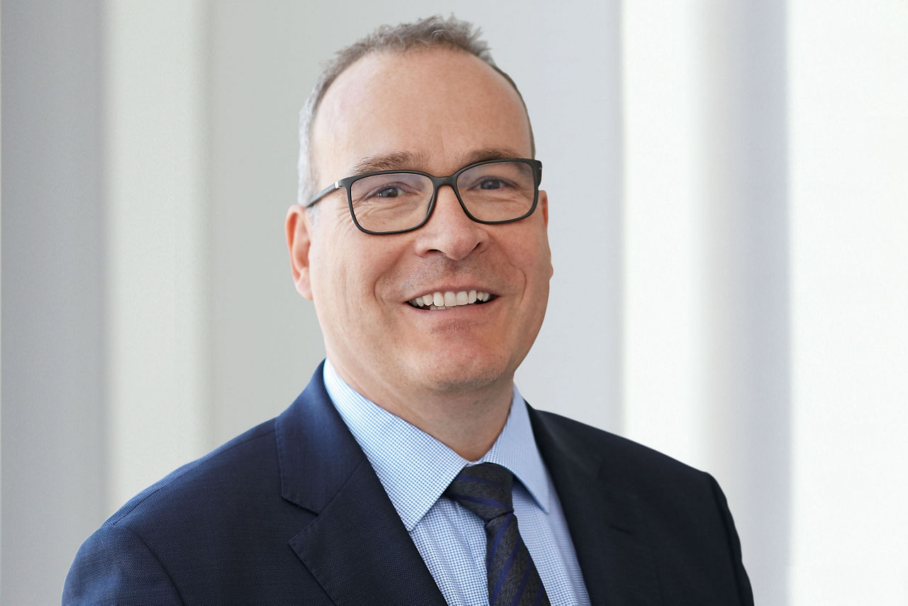 Dr. Georg Böcker