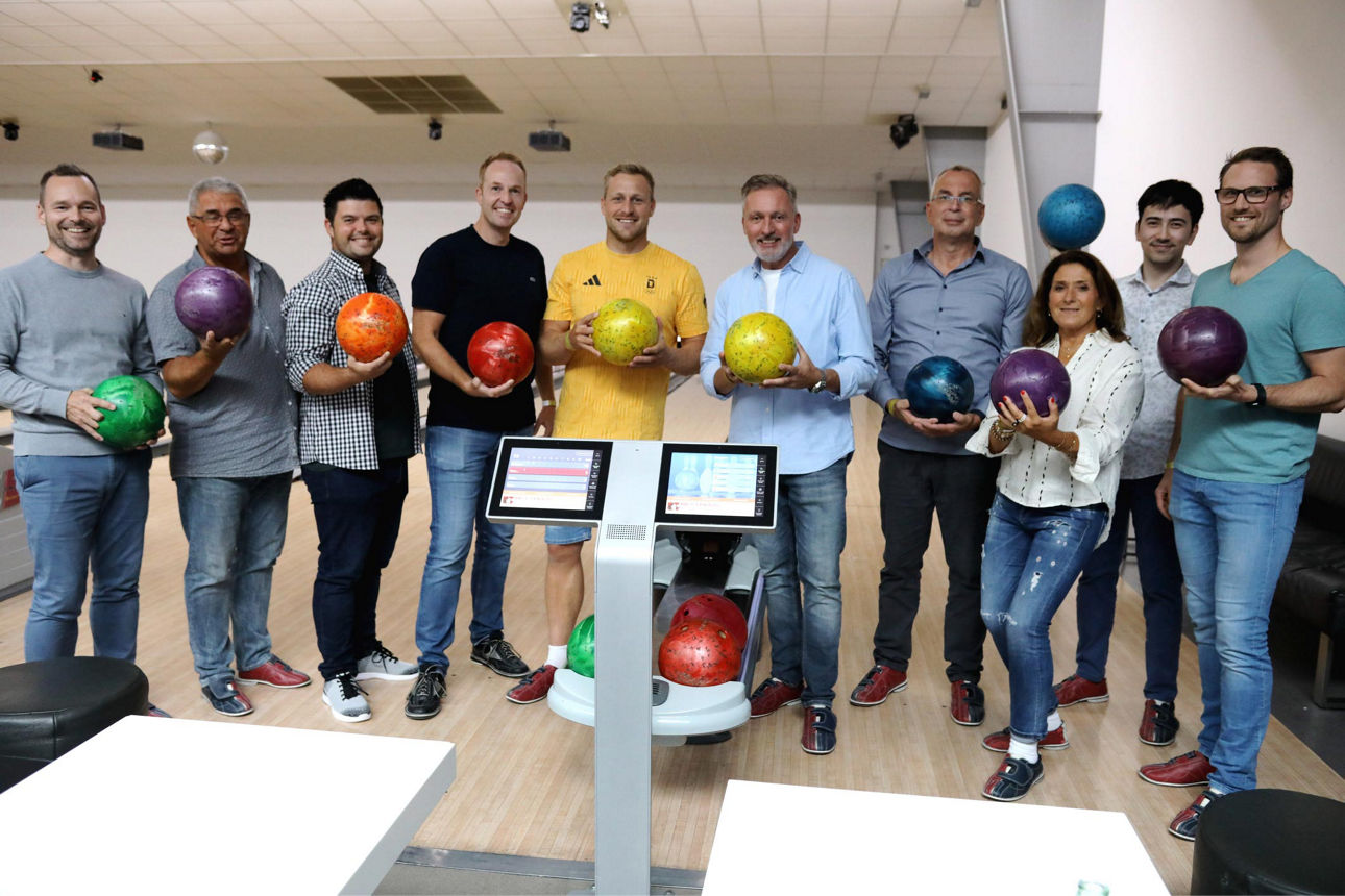 Bowlingteam:Sebastian,Frank,Basti,Micha,Max,Holger,Frank,Steffi,Johann,Frank