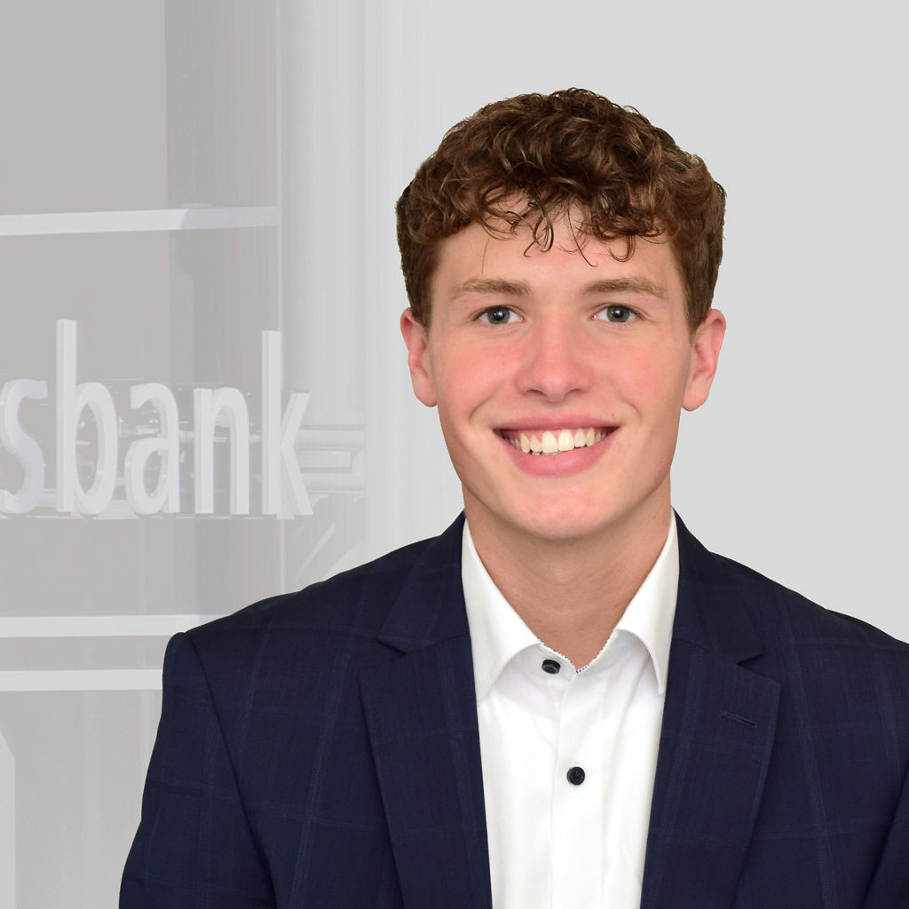 Porträtfoto Lukas Brünjes