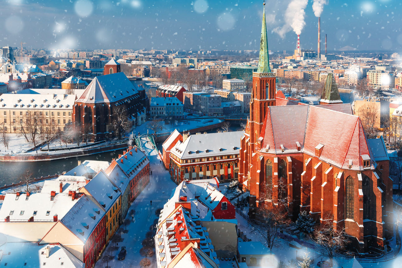 Blick auf die verschneite Stadt Breslau