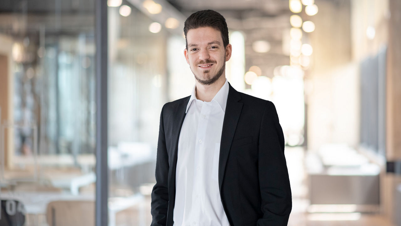 Manuel Burkhard