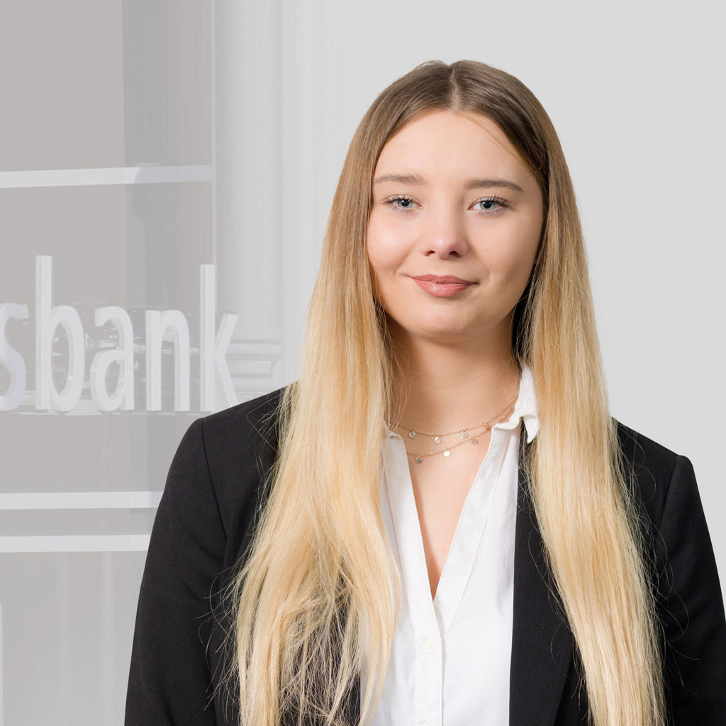 Porträtfoto Emely Burmester