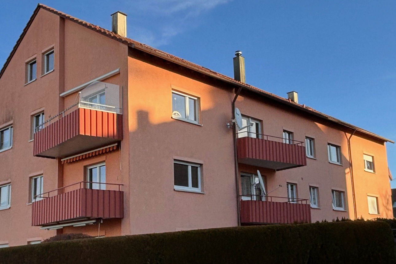 Hausansicht Mehrfamilienhaus