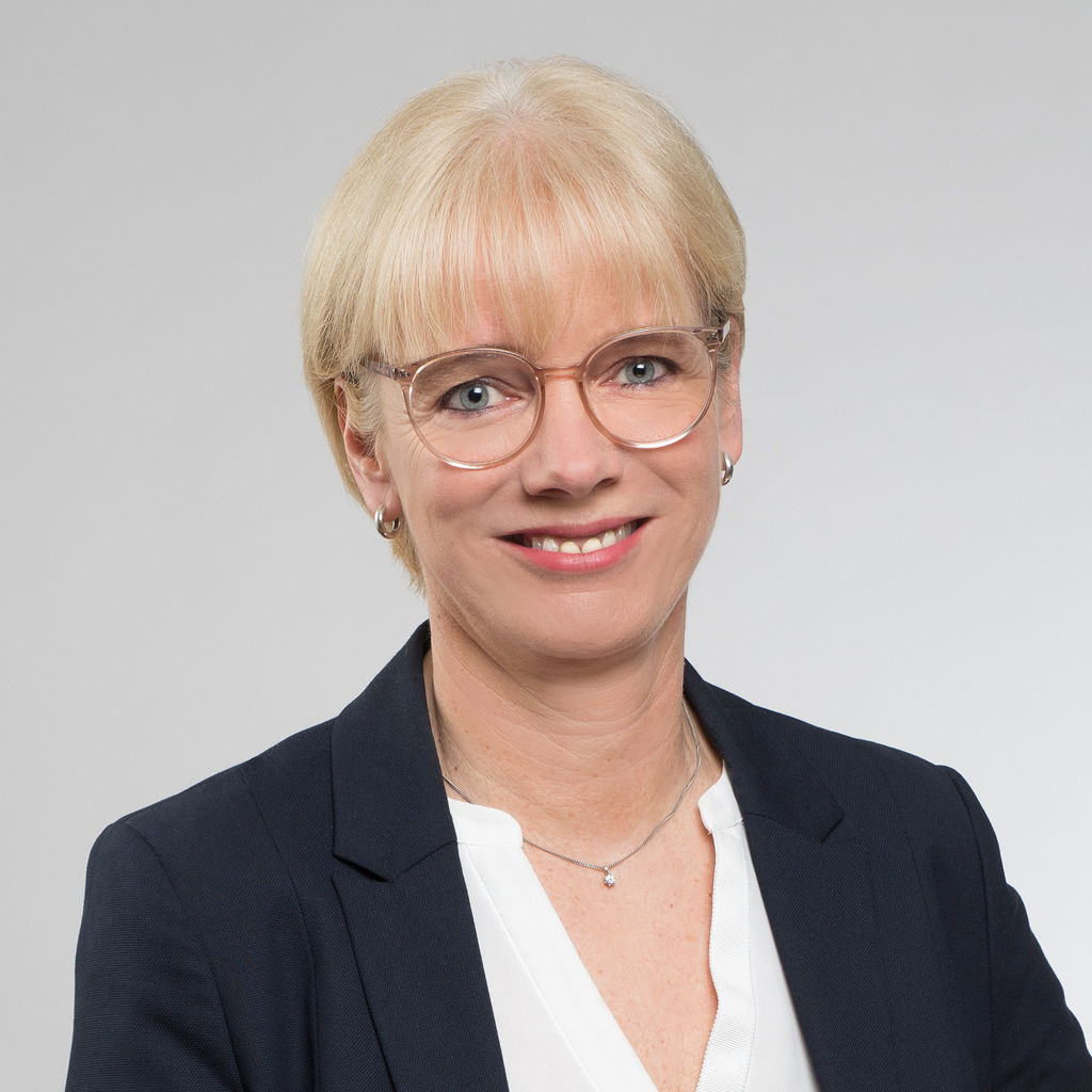 Claudia Heuer