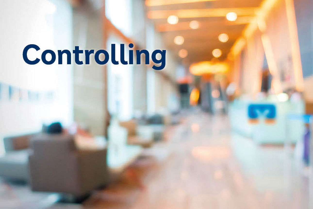 Verschwommener Hintergrund in einen Serviceraum für Kundinnen und Kunden