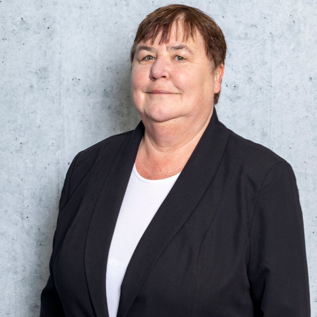 Profilbild Cornelia Fehringer