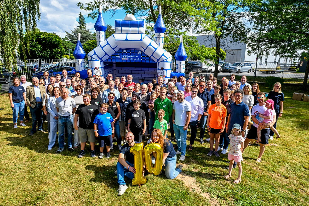 Drei Beraterinnen und Berater aus Warstein, die das Team Cash & Zukunft in Warstein bilden