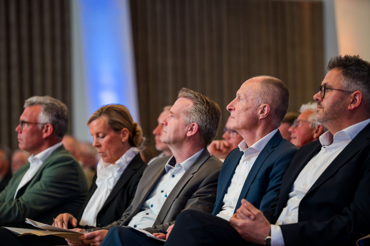 Mitglieder des Aufsichtsrates im Publikum