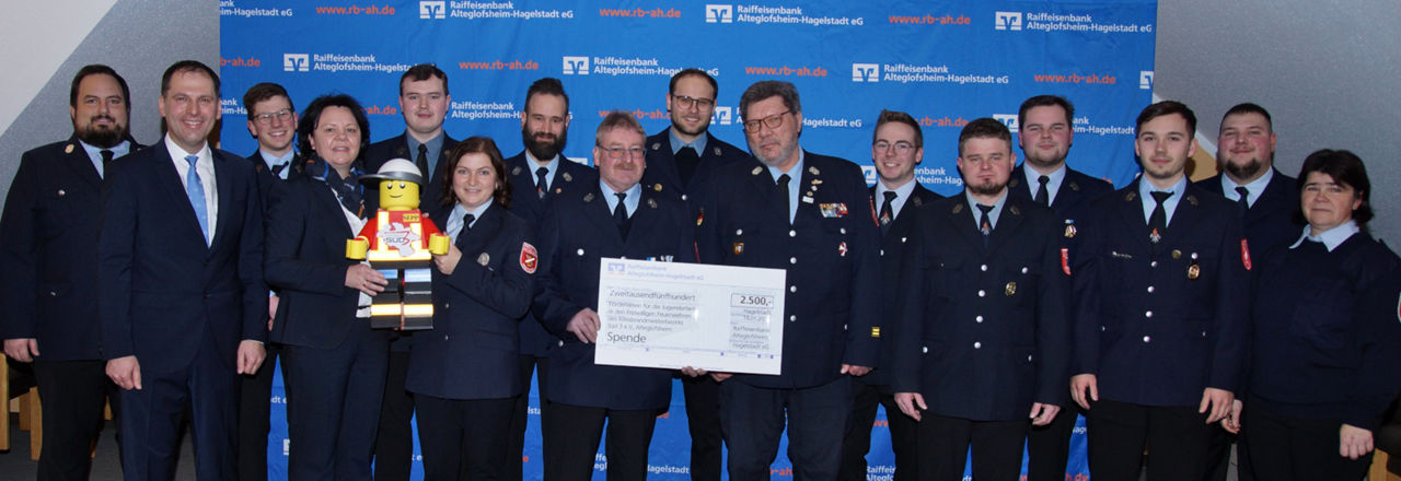 Spende für Jugendfeuerwehren