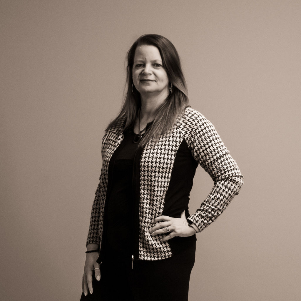 Angelika Schlosser