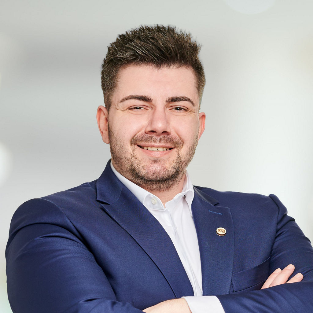 Mitarbeiterfoto Rolan Dadajew