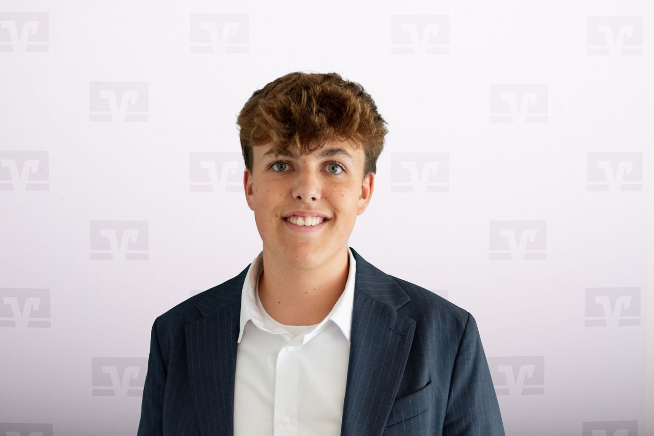 Portrait Adrian Dahlke