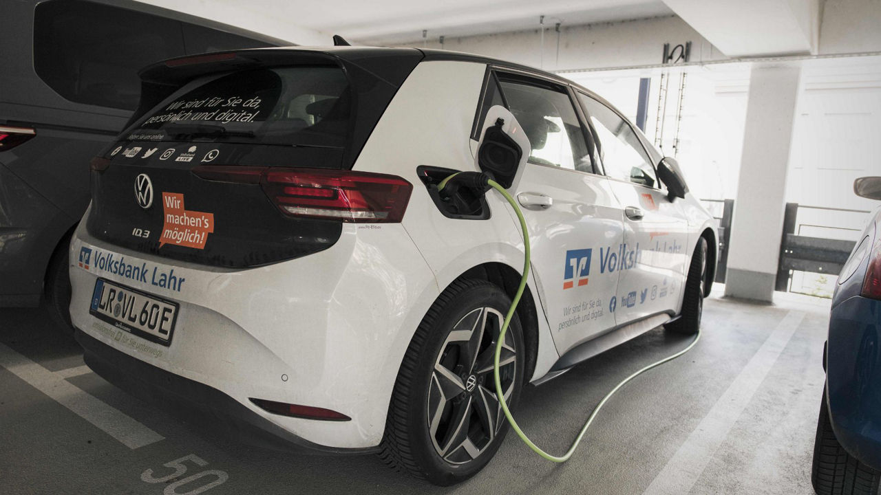 Design ohne Titel - Das_E-Auto_der_Volksbank_Lahr