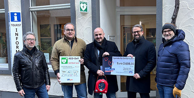 Spende Defibrillator für Bacharach