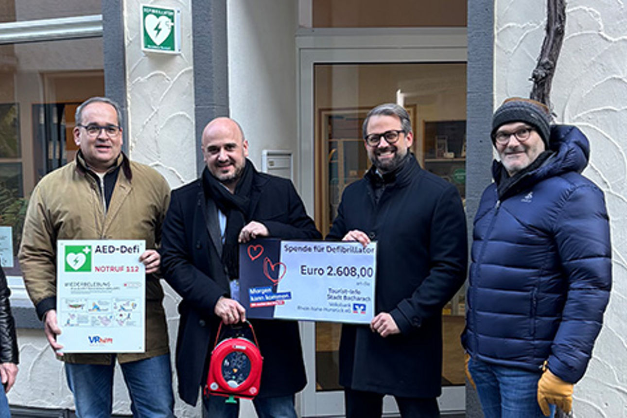 Spende Defibrillator für Bacharach
