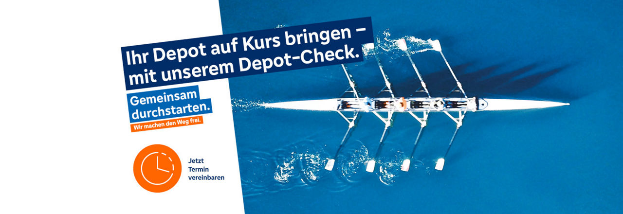 Luftaufnahme eines Kanus auf dem Wasser mit dem Schriftzug: Ihr Depot auf Kurs bringen - mit unserem Depot-Check