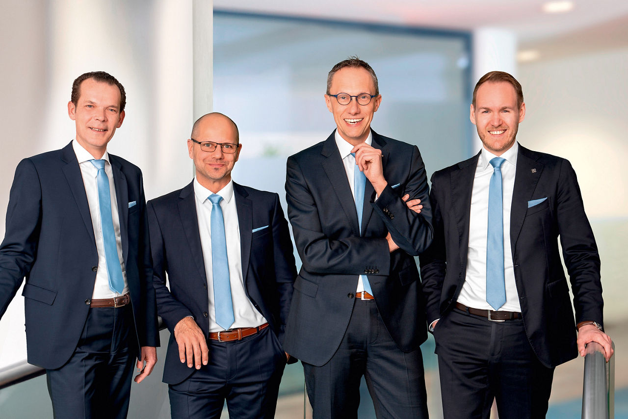 Die Vorstände Thomas Schwarz, Alexander Brehm, Joachim Hausner und Sven Müller
