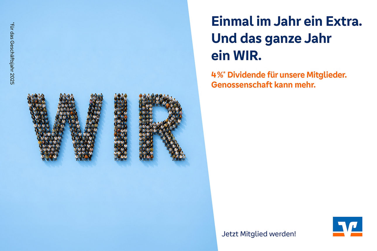 Das Wort WIR in großen Buchstaben auf hellblauem Hintregrund und rechts im Bild Text 4% Dividende einmal im Jahr ein Extra