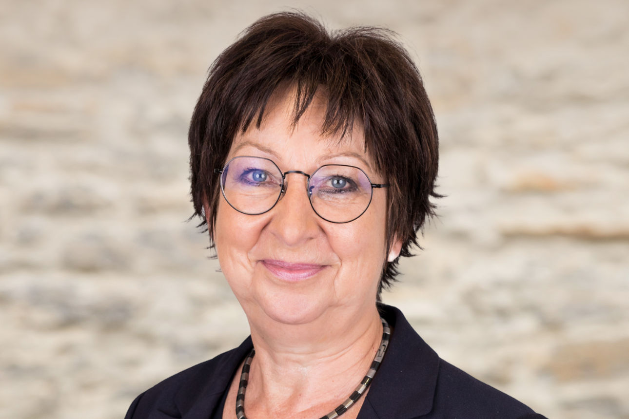 Juliane Djouimai