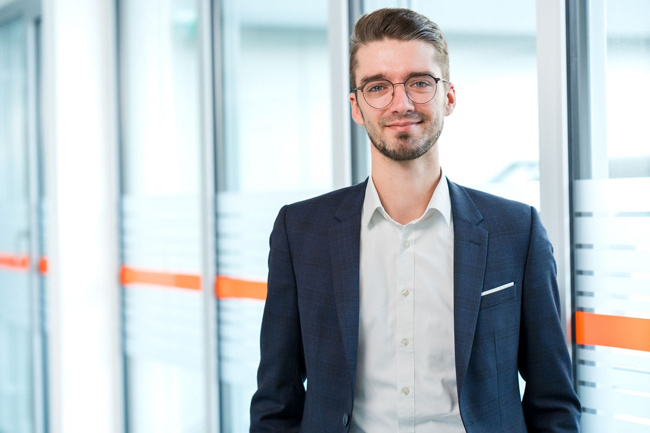 Dominik Kerbl, Mitarbeiter der Volksbank eG Westrhauderfehn