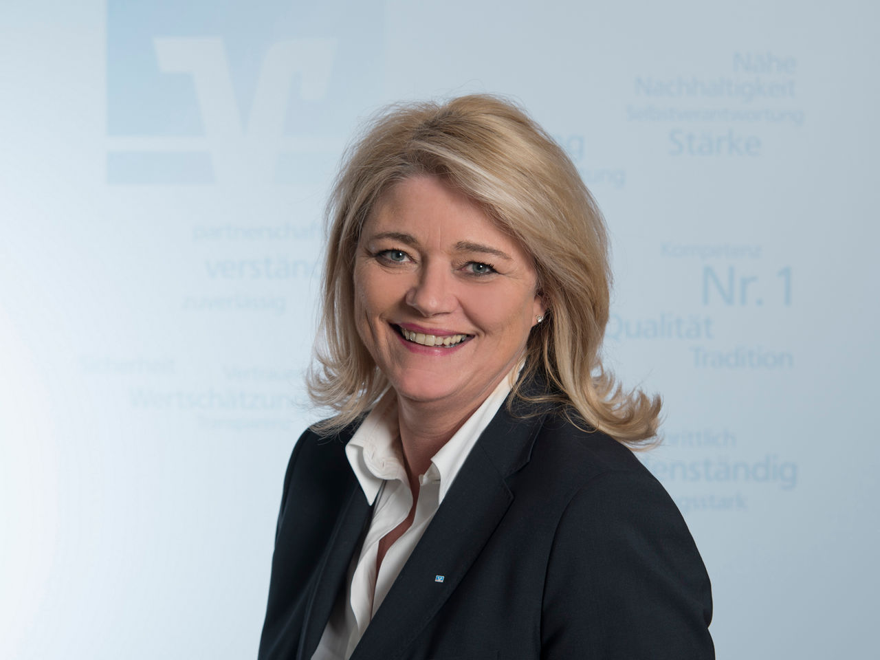 Doris Holdenried