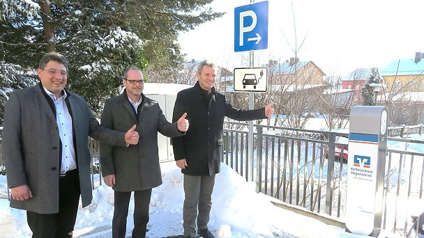E-Ladesäulen Parkplatz Raiffeisenbank Wegscheid eG