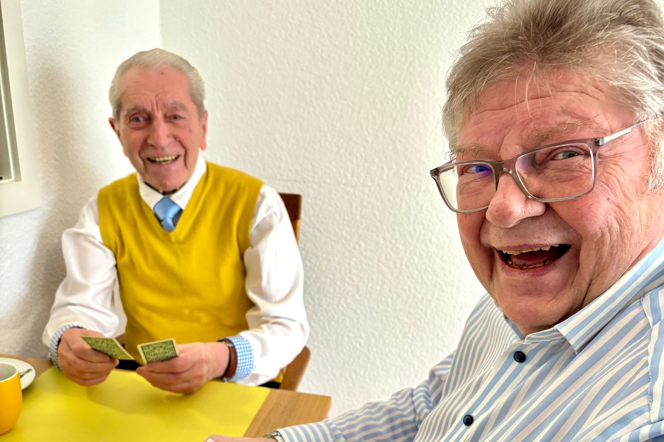 Lindenblüten-Alltagshilfe beim Kartenspiel