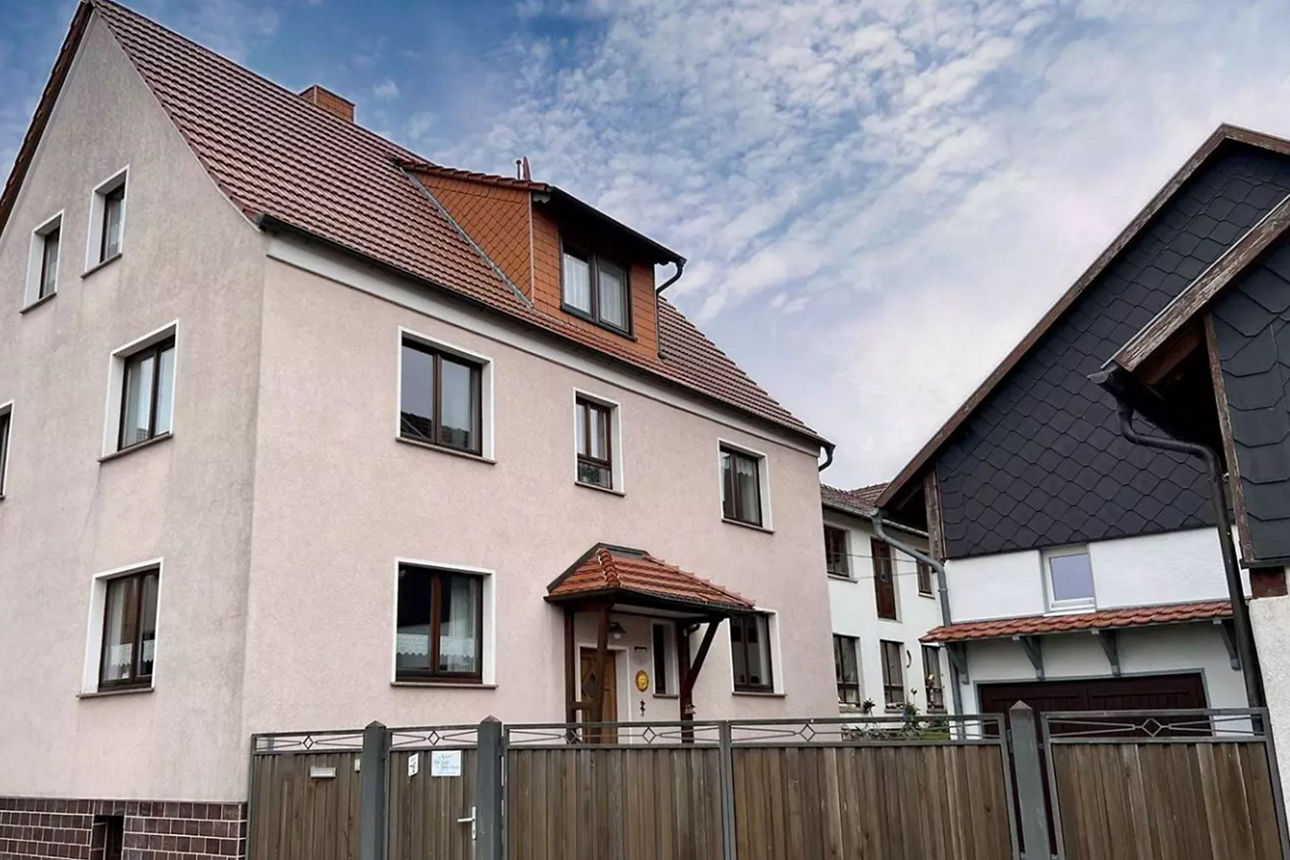 Einfamilienhaus in Berka v.d. Hainich, 3 Etagen und 2 Eingänge