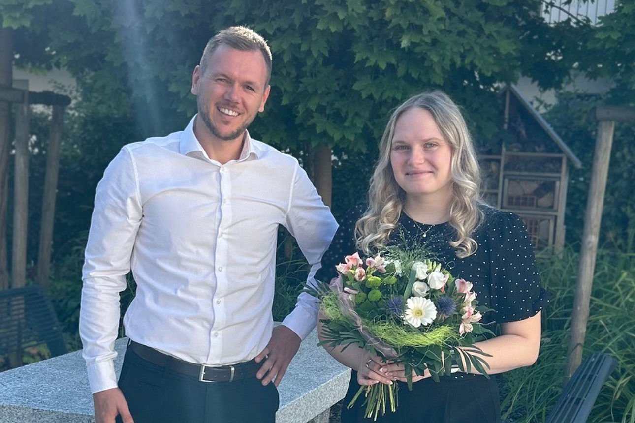 Mitarbeiter Michael Keller und Jasmin Paulus