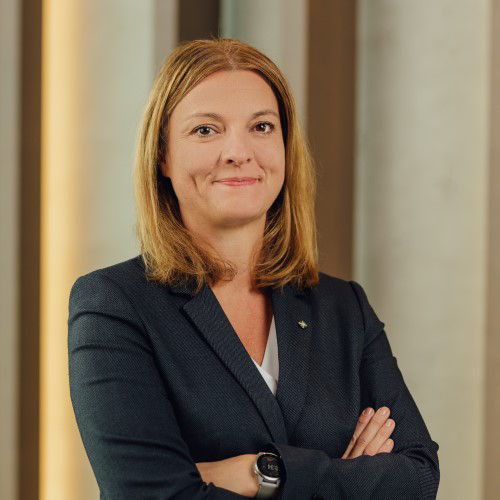 Darstellung unserer Mitarbeitenden Elisabeth Lorenz