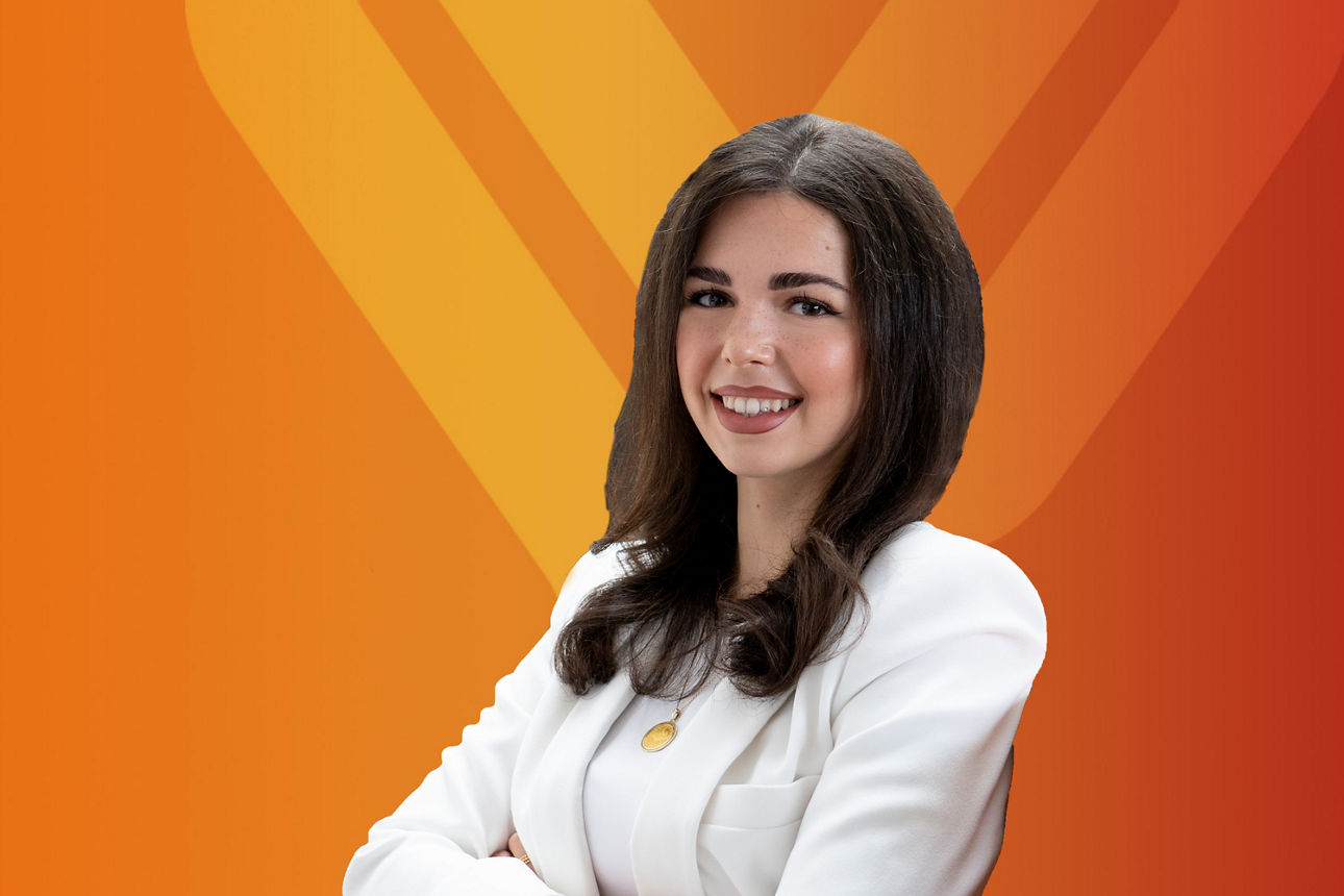 Porträt von Erlinda Asanaj - YoungFinance Beraterin bei der VR RegionalBank