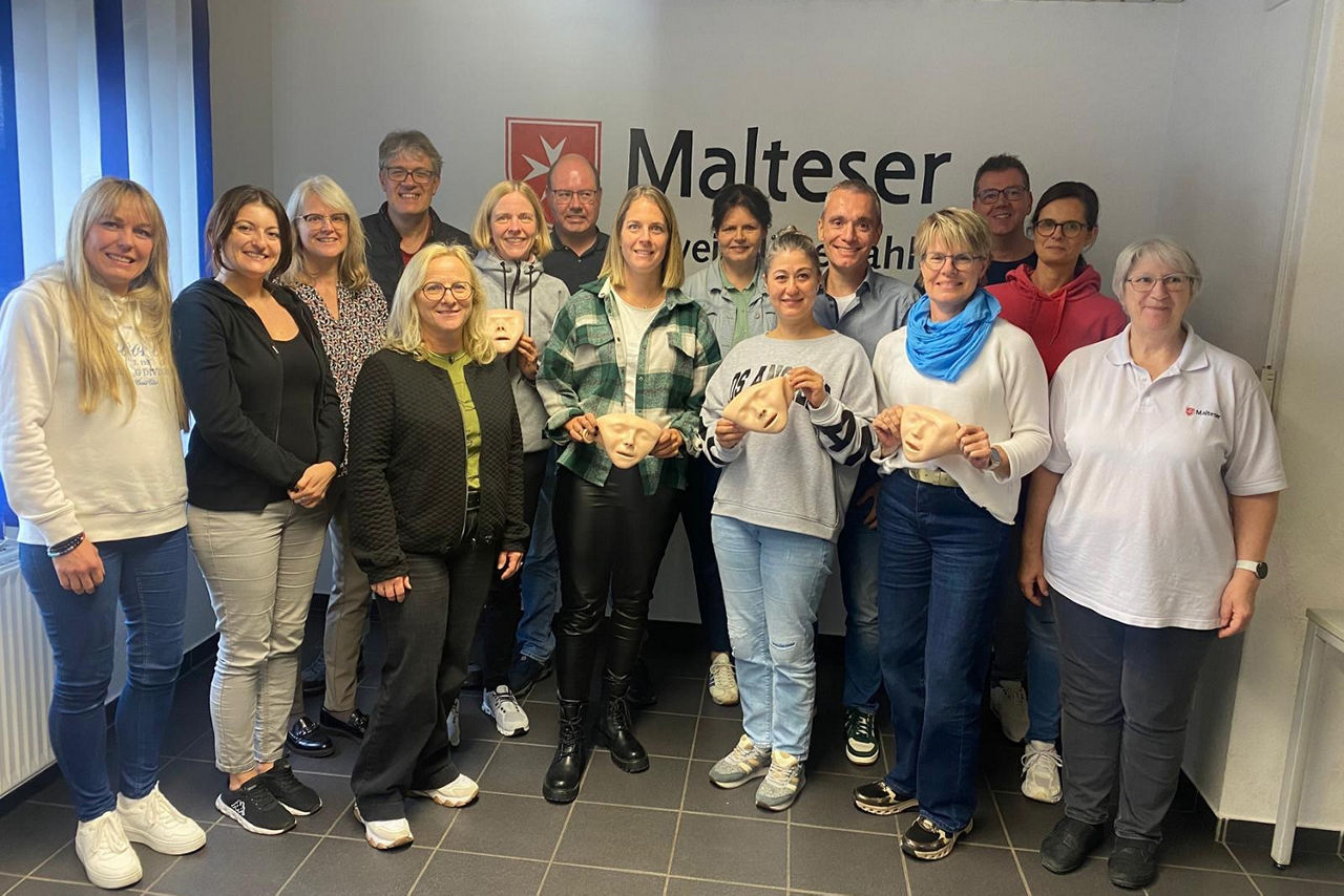 Ersthelferschulung unserer Mitarbeiter Gruppenfoto