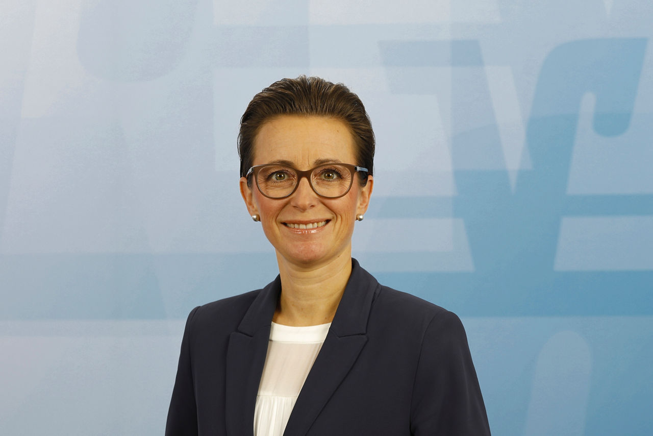 Julia Esser