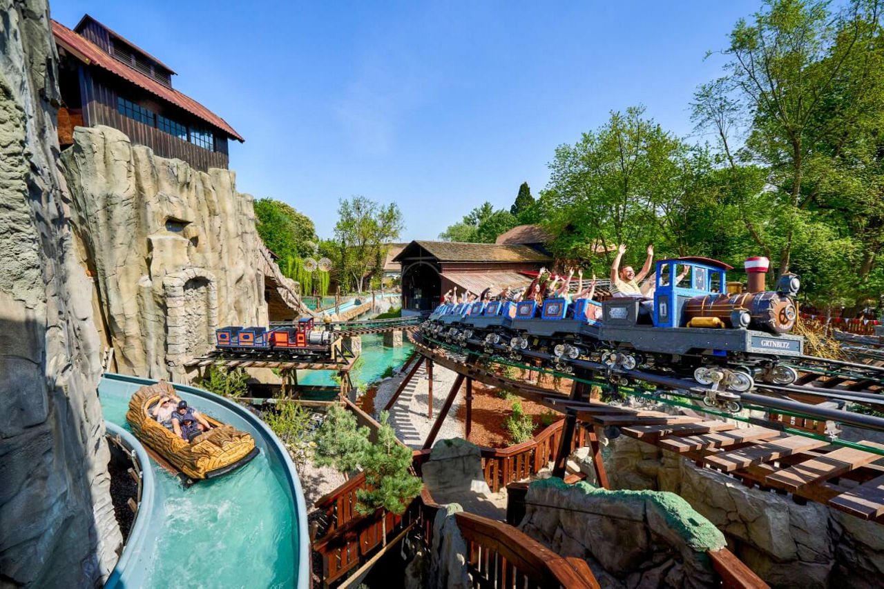 Europa-Park Attraktion Wasserbahn + Alpenexpress