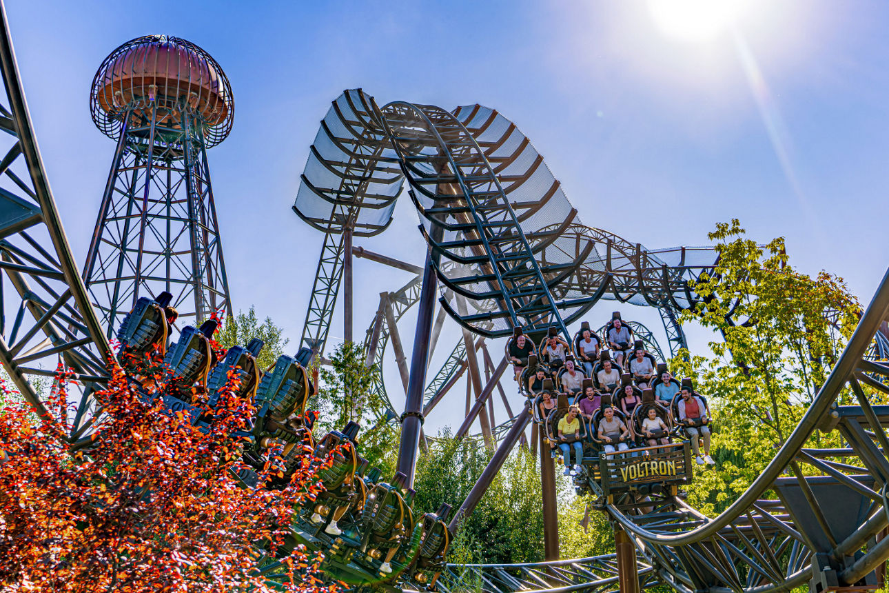 Achterbahn Voltron im Europapark in Rust
