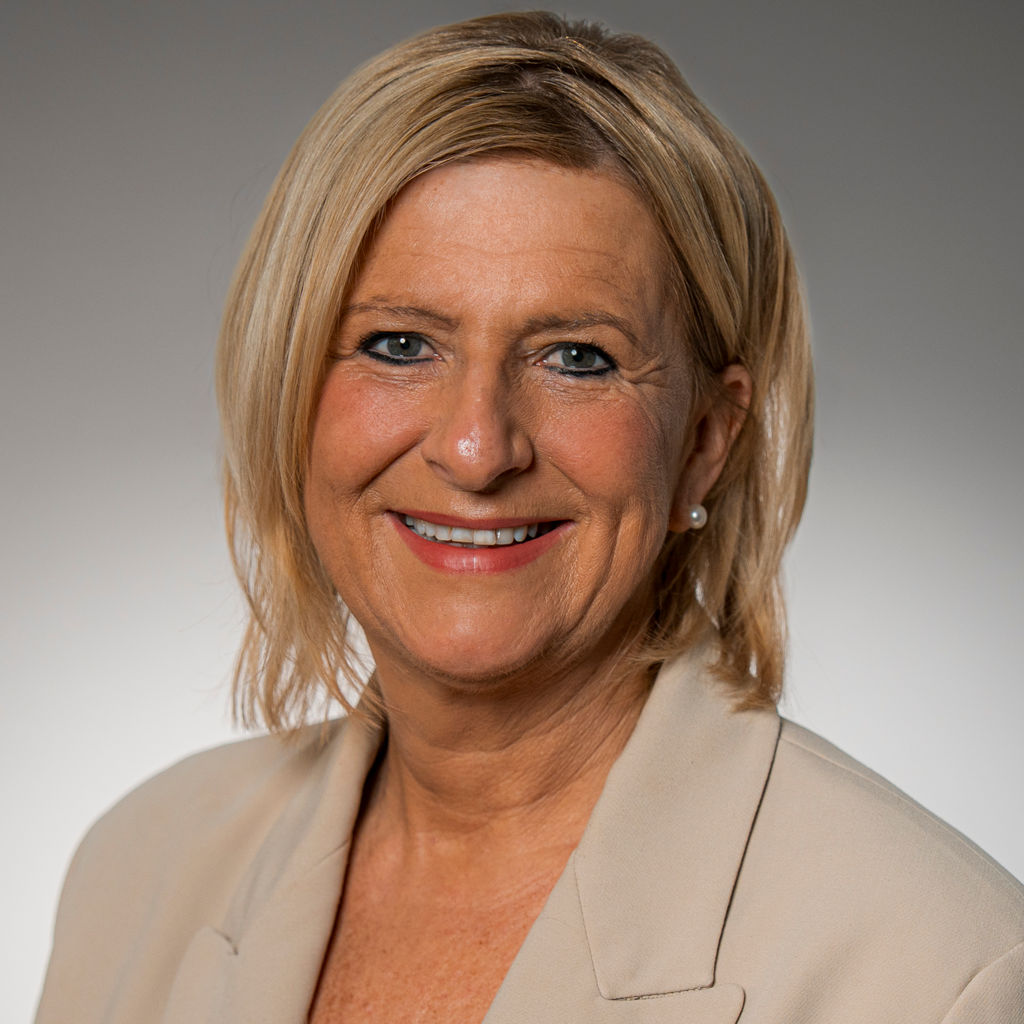 Stefanie Exner Mitarbeiterbild