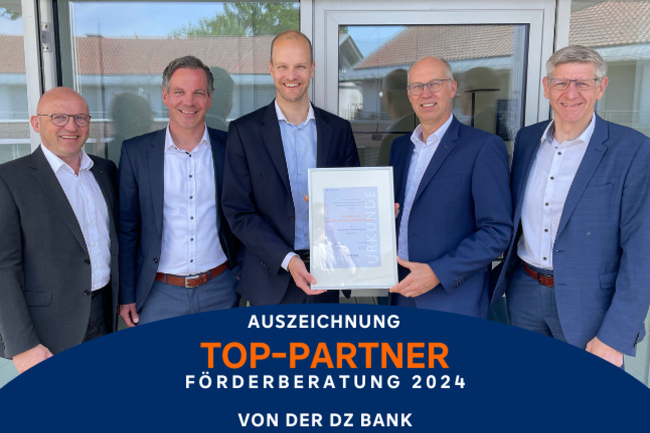 Mitarbeiter der Volksbank erhalten Auszeichung von der DZ Bank
