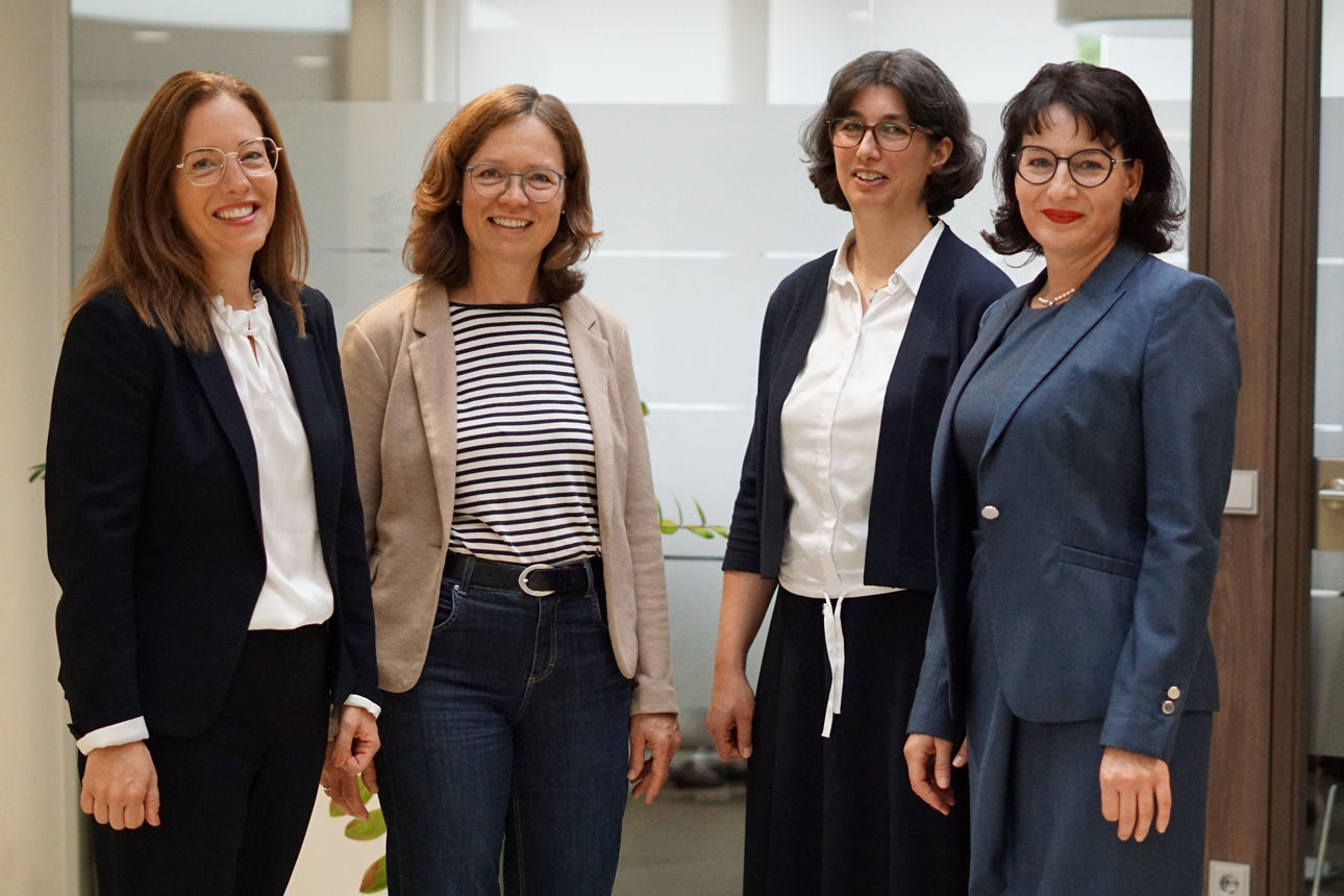 Unser Firmenkunden-Team v.l.: Julia Probst, Katharina Stumbaum, Sonja Graf, Simone Huttner-Wörl