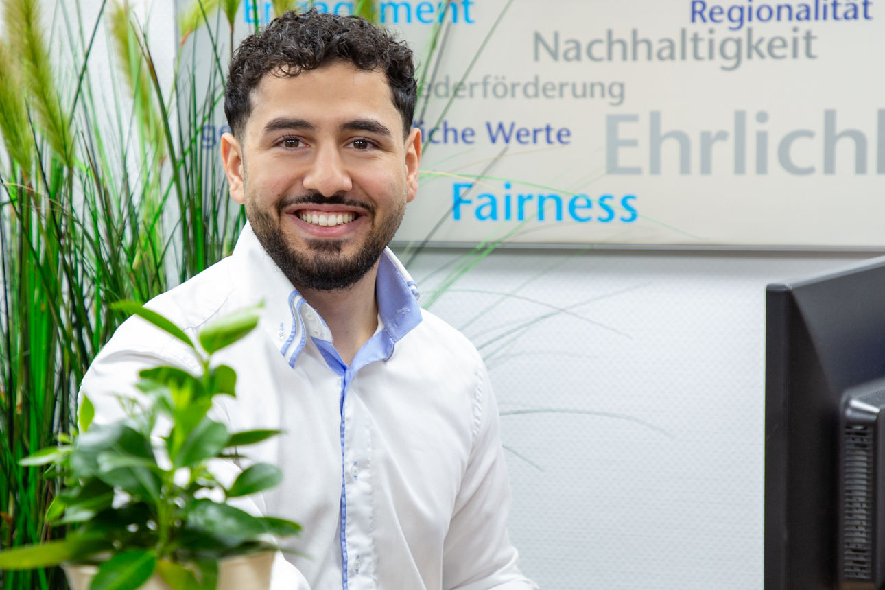 Konto Mitarbeiter Volljährig