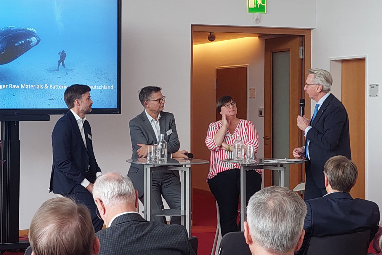  Rednerinnen und Redner beim EngagementForum