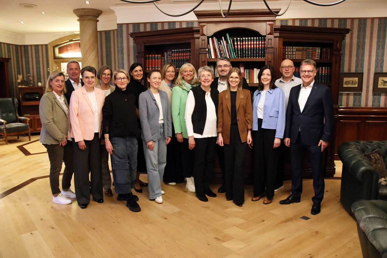 Feierstunde Mitarbeiter-Jubilare Gruppenfoto