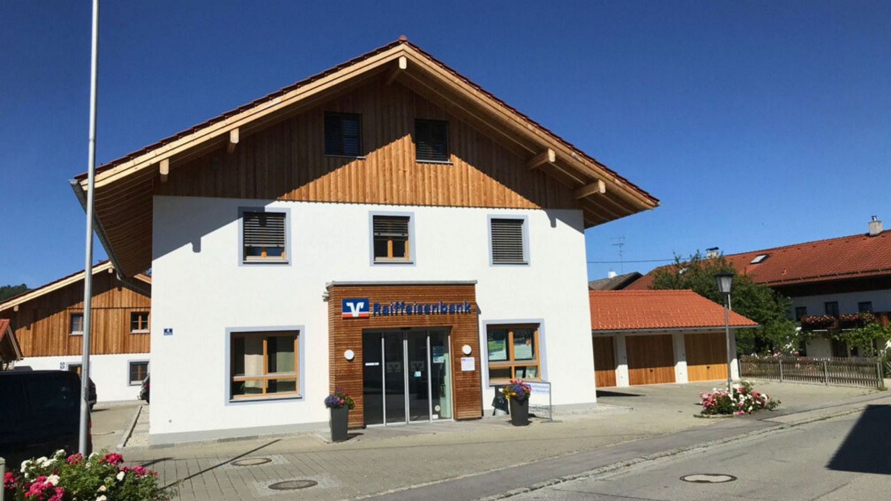 Die Filiale Egling der Raiffeisenbank im Oberland eG